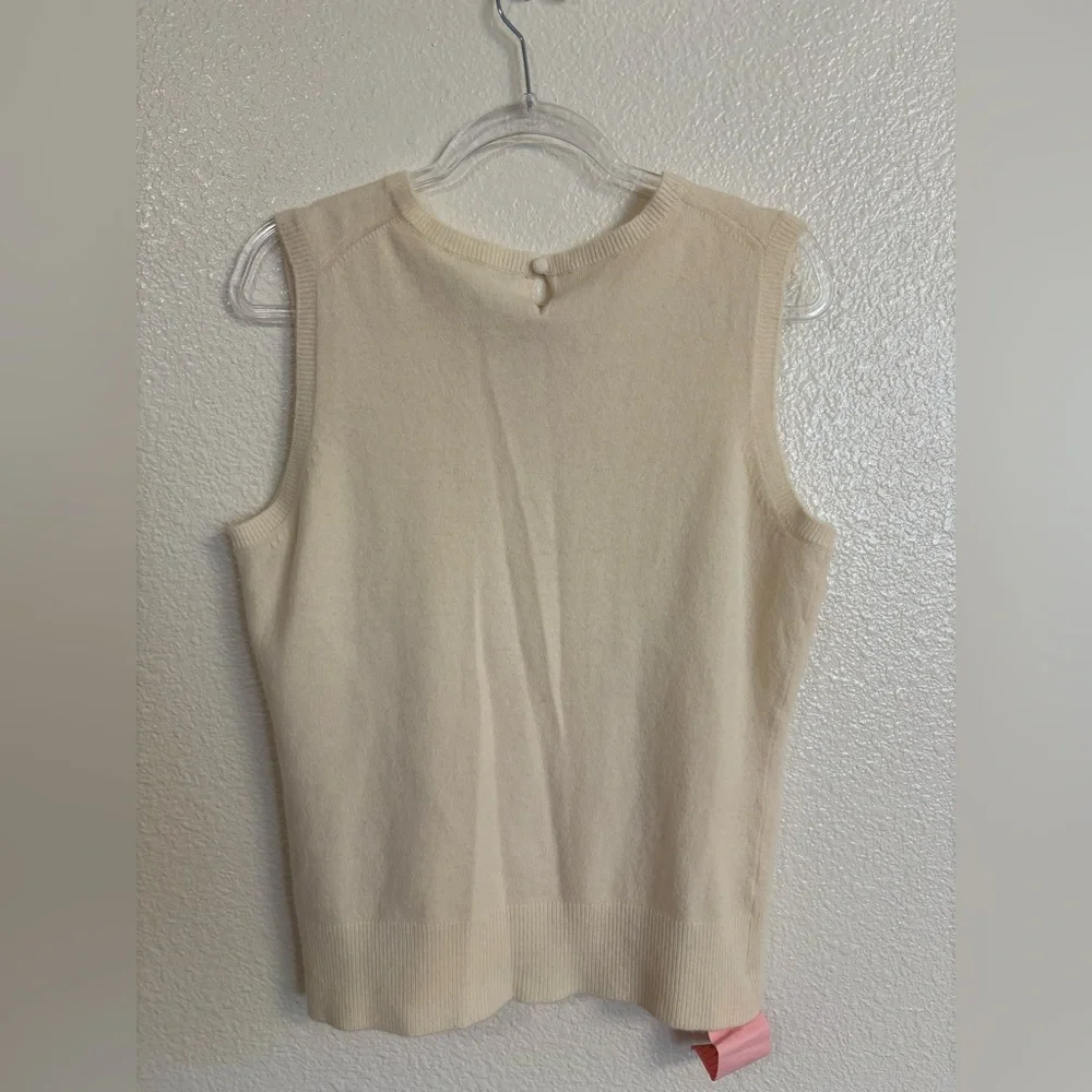 BANANA REPUBLIC Lambs Wool Cashmere blend Vest in Cream